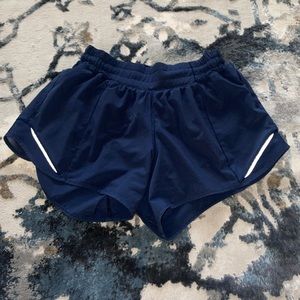 LULULEMON HOTTY HOT SHORTS